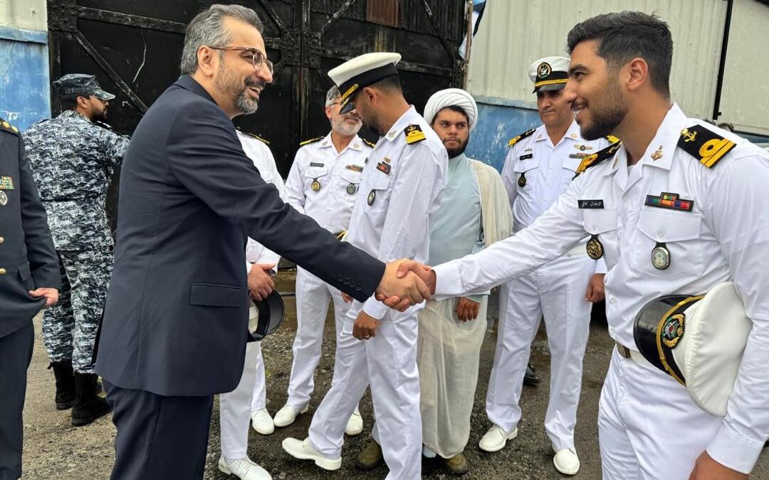 ඉරාන නැවියන්ව කොළඹ දී සාදරයෙන් පිළිගනිති