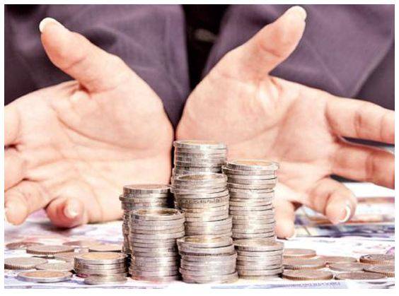 TRACING BACK THE DOWNTURN: HOW SRI LANKA BANKRUPTED