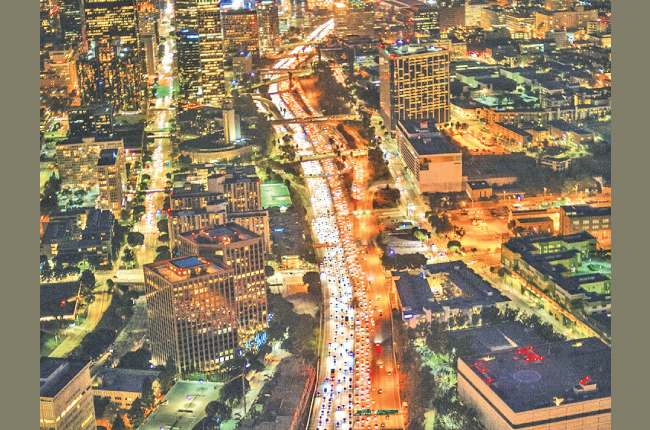 නව වසර උදාවේදී ලොස් ඇන්ජලිස් නුවරට                                         ත්‍රස්ත ප්‍රහාරයක් සැලසුම් කරලා !                                                   සැකකරුවෝ 5ක් අත්අඩංගුවට