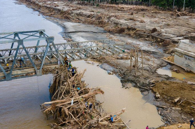 සූනාම් ගංවතුරෙන් පසු යළි යළිත් ගොඩනැඟෙන ඉන්දුනිසියාව