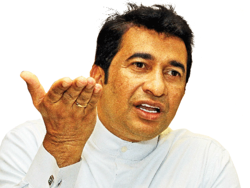 සර්ව ජන බලවේගයේ උප සභාපති                                              රොෂාන් රණසිංහ අල්ලස් කොමිසමට කැඳවයි