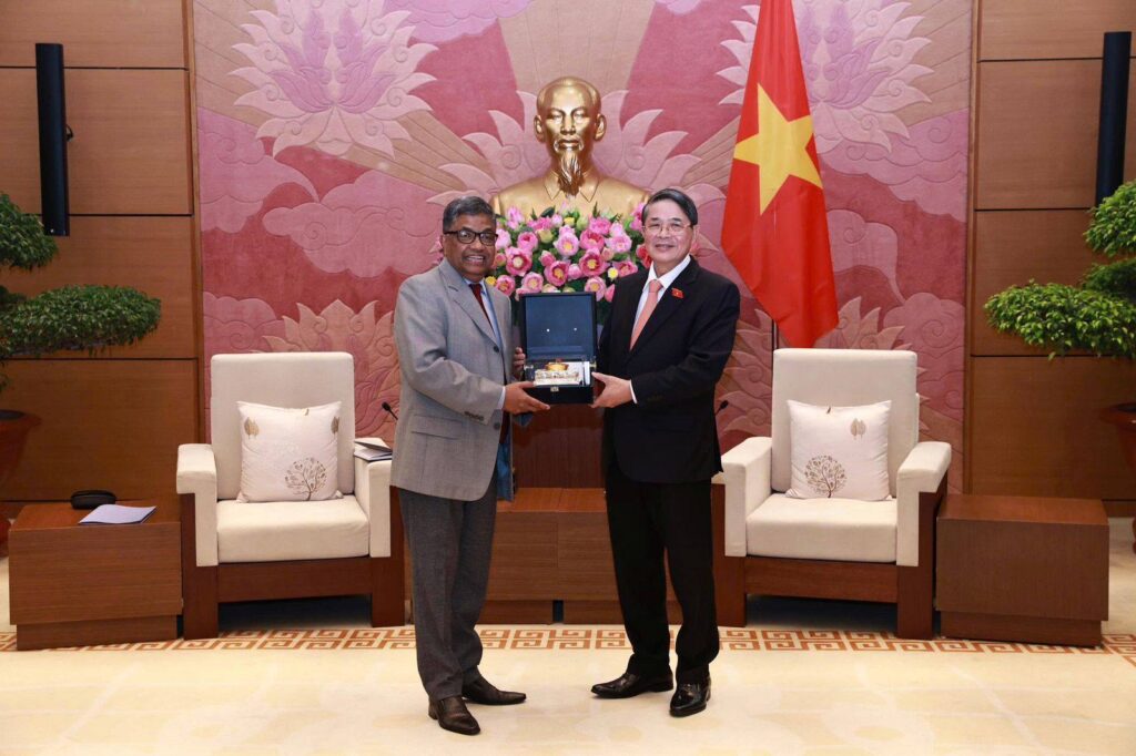 ශ්‍රී ලංකාවේ කොමියුනිස්ට් පක්ෂ ප්‍රධාන ලේකම්,වියට්නාම් ජාතික සභාවේ උප සභාපති හමුවෙයි