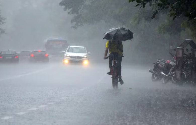 ඉන්දියාවට දිට්වා සුළි කුණාටුවේ බලපෑම්!                                  තමි­ල්නා­ඩු­වට දින තුනක්  තද වැසි