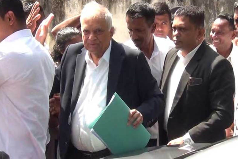 සමන් ඒකනායක රිමාන්ඩ් !                                                                – රනිල්ට නඩු පැවරීම මාර්තුවට කල්යයි