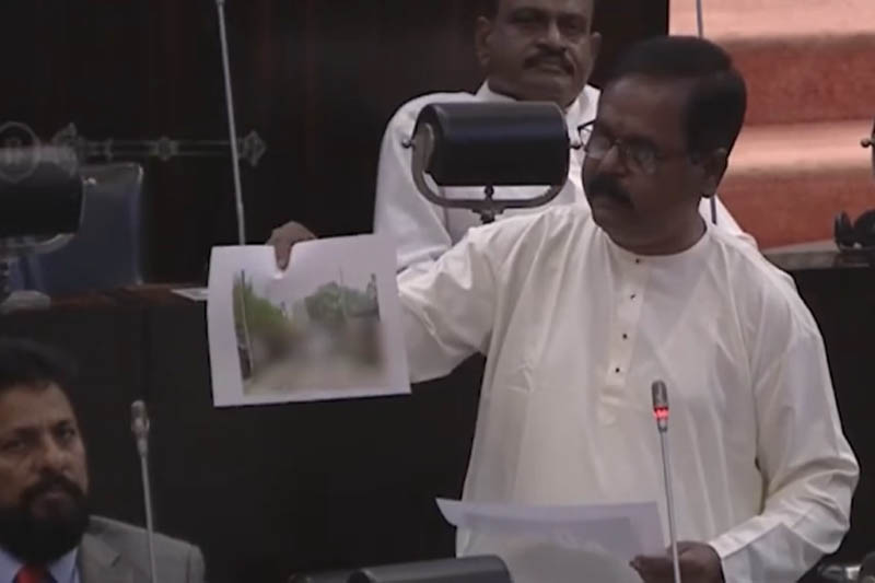 වාමාංශික යැයි කියන ආණ්ඩුව                                                        ප්‍රජාවන් අනුව නීතිය වෙනස් කරනවා                                                          – පාර්ලිමේන්තු මන්ත්‍රී සිවඥානම් ශ්‍රීධරන්