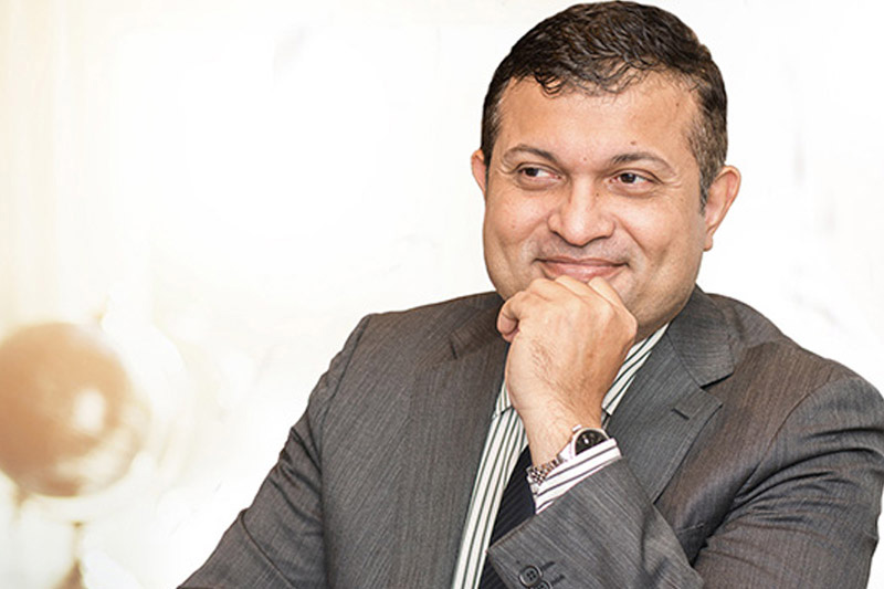 ණය ගෙවීමට ණය ගැනීම ශ්‍රී ලංකාවේ                                                     දිගු කාලීන ගමනකට තර්ජනයක්                                                                               – ආචාර්ය කෙනත් ද සිල්වා කියයි