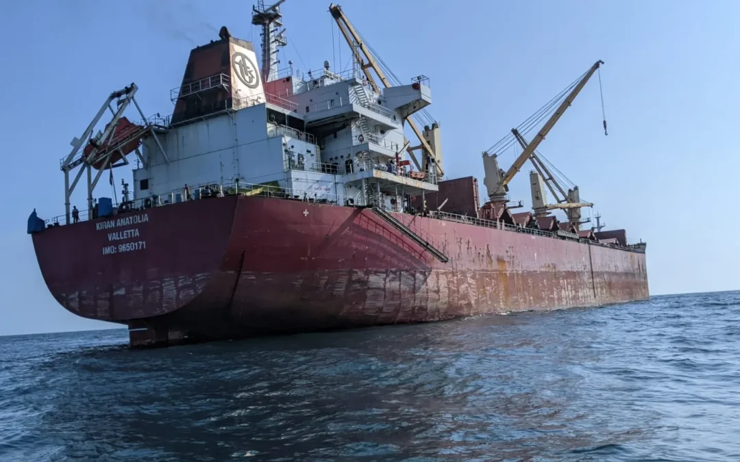       දකුණු අප්‍රිකාවෙන් ගෙන ආ 9 වැනි ගල් අගුරු නැවත් බාලයි                        — විපක්ෂ නායක සජිත් ප්‍රේමදාස