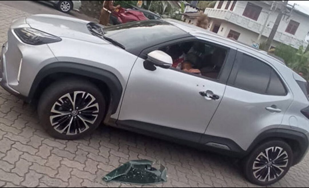 නීතිඥ යුවළක්  ඝාතන කිරීමේ සිද්ධියට සම්බන්ධ                                  සැකකරුවන් 4ක් හඳුනාගෙන තිබෙනවා                                                                             — බස්නාහිර පළාත භාර ජ්‍යෙෂ්ඨ නි. පොලිස්පති