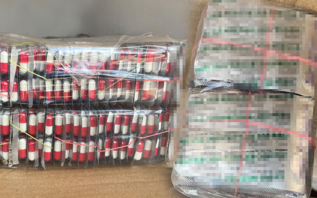 නීති විරෝධීව මෙරටට රැගෙන ආ ඖෂධ පෙති                                  744500 ක් වත්තලදී අත්අඩංගුවට