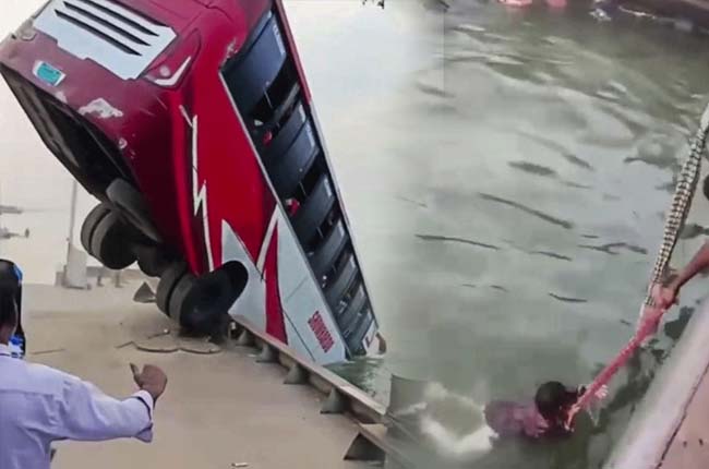 බංග්ලාදේශයේ මගී  ප්‍රවාහන බස් රථයක්                                              ගඟකට පෙරළී පුද්ගලයන් 24ක් මරුට                                                          – තව පිරිසක් අතුරුදන් !