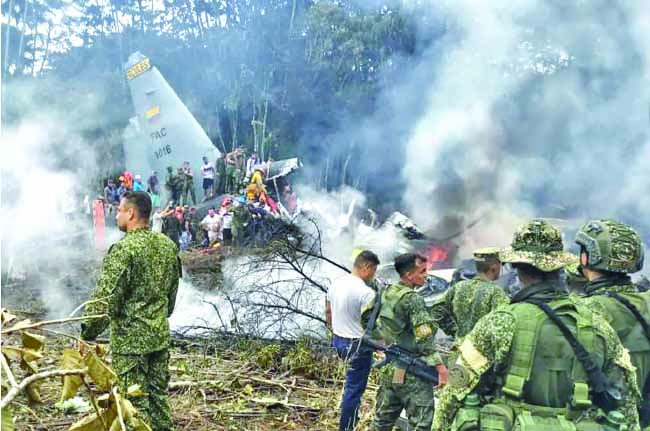 දකුණු කොළොම්බියාවේ හමුදා ගුව­න්යා­න­යක් කඩා වැටී                           පුද්ග­ල­යන් 66ක මරුට