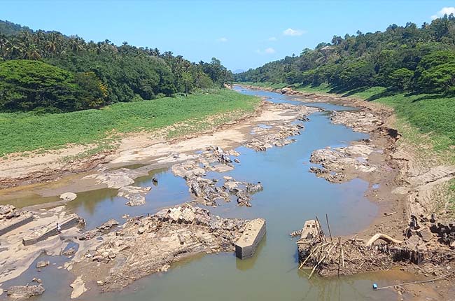 වියලි කාලගුණය හේතුවෙන් මධ්‍යම කඳුකරයේ                                ජලාශවල ජල මට්ටම පහතට