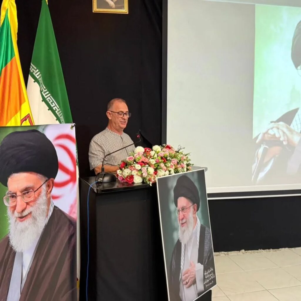 අයතුල්ලා සයිඩ් අලි කමෙනිගේ ගුණ සැමරේ