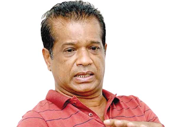 කියන තරම් වත්කමක් නැහැ:                                                              ඇමැති ලාල් කාන්ත හිරු ට එන්තරවාසියක් යවයි