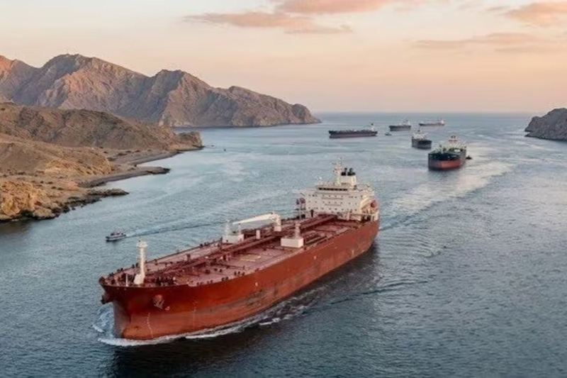 සටන් විරාමය අතරතුර හෝමූස් සමුද්‍ර සන්ධියේ                                       ප්‍රවාහන ගාස්තු අය කර ගැනීමට                                                         ඉරානය සහ ඕමානය අතර  එකඟතාවක්