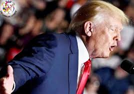 Iran’s top diplomat leaves Pakistan for Russia, Trump says Tehran can talk by phone