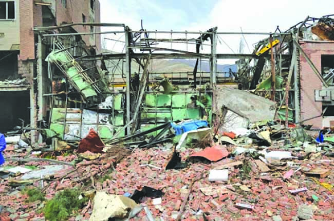 ඉරා­නයේ ෂරිෆ් විද්‍යා හා තාක්ෂ­ණික විශ්ව­වි­ද්‍යා­ල­යට                             අමෙ­රි­කා – ඊශ්‍රා­යල ඒකා­බද්ධ ගුවන් ප්‍රහා­ර­යක් !