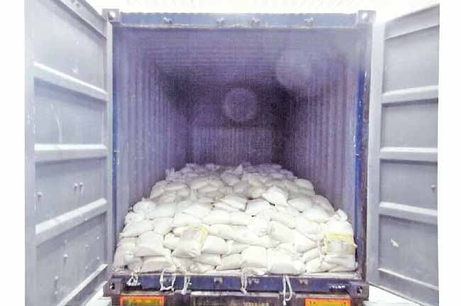 ඩොලර් මිලි­යන 90ක කොකේන් ජපා­න­යට නැව්ගත කරලා :                      අත්අ­ඩං­ගු­වට ගත් සැක­ක­රු­වන් අතර පාකි­ස්තාන ජාති­ක­යන්