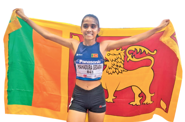 පොදු දොණී තරුෂි ශ්‍රී ලංකාව රනින් බබලවයි                                       සදෙව් – ඔමෙල් – සවිඳු අවසන් තරගවලට
