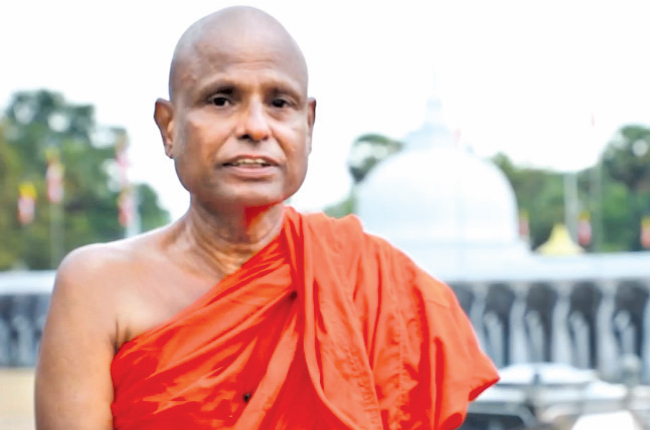 දැරියක් ලිංගික අපයෝජනයට ලක් කිරීම :                                        අනුරාධපුර අටමස්ථානාධිපති අත්අඩංගුවට ගෙන                         අධිකරණය හමුවට ඉදිරිපත් කරන්න                                                          — අනුරාධපුර ප්‍රධාන මහේස්ත්‍රාත් නියෝග කරයි