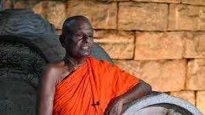 බාලවයස්කාර දැරියක් ලිංගික අපයෝජනයට ලක්කිරීම :                       පාපිස්සේ තිබු ශුක්‍රාණු  පල්ලේගම හේමරතන හිමියන්ගේ                                      රජයේ රස පරීක්ෂක තහවුරු කරයි                                               – ස්ථානීය පරීක්ෂණයේදී හමු වූ හිසකෙස්                                              වෙනත් කාන්තාවකගේ බව අනාවරණය  වෙයි