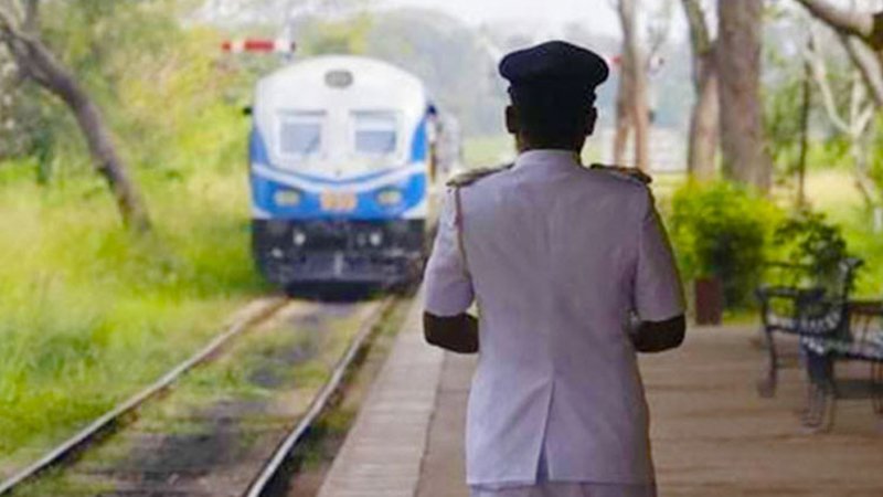 දුම්රිය ස්ථානාධිපතිවරුන්ගේ සංගමය                                                       වැඩ වර්ජනයකට සූදානම් !